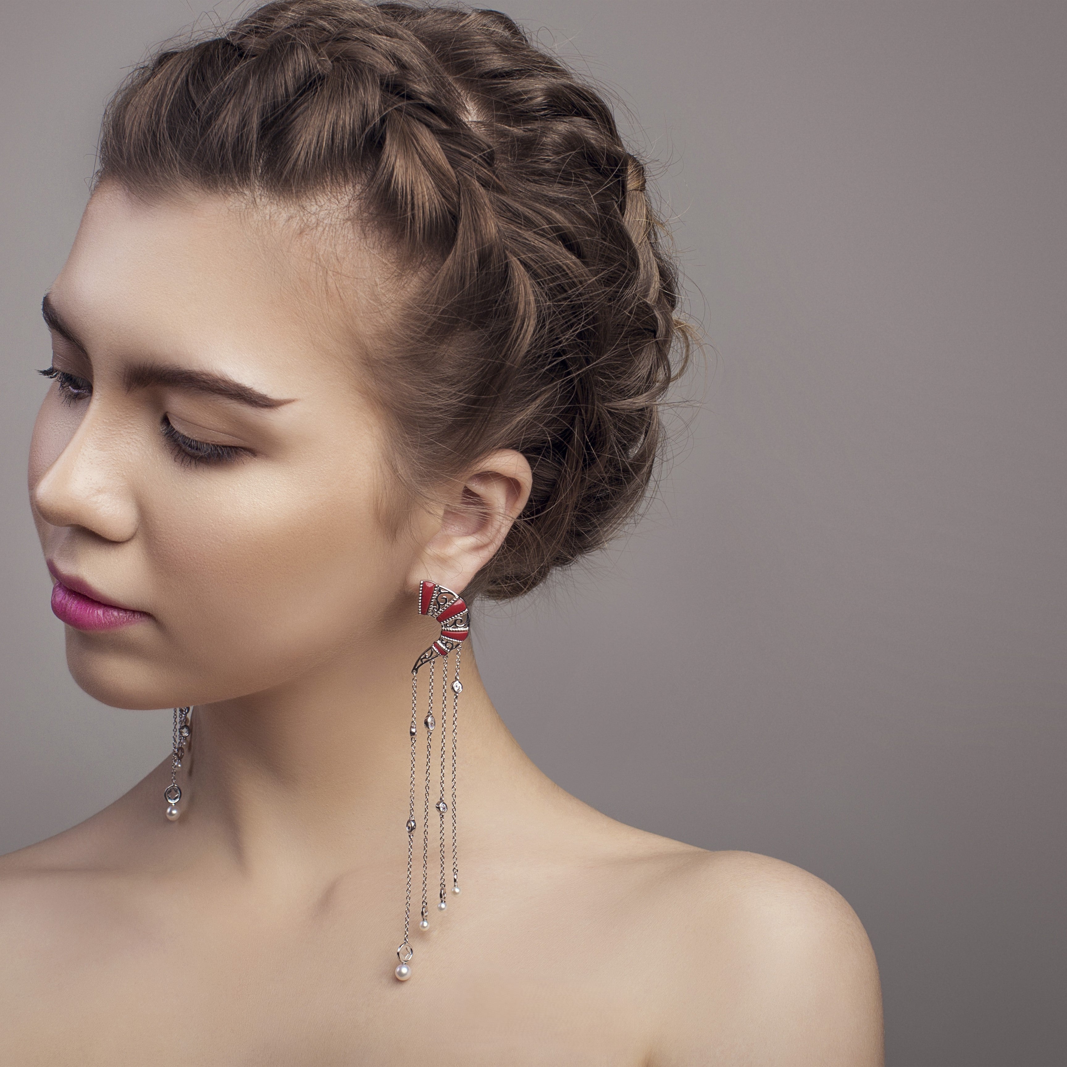 QUEEN Dangle Earrings - BAIGAL