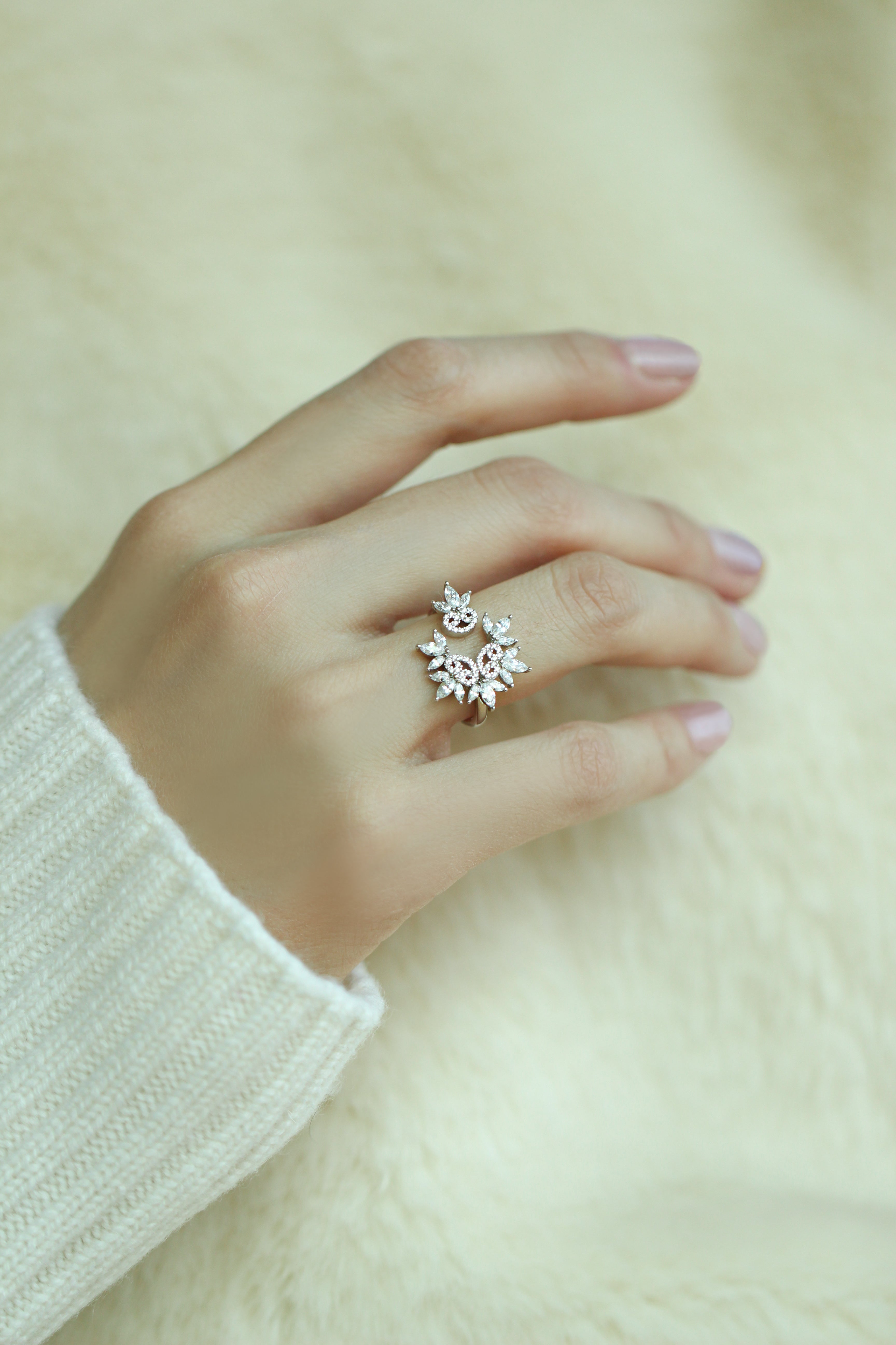 SNOWFLAKE Ring